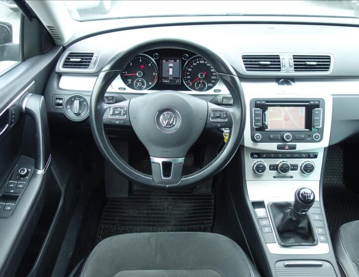 Volkswagen Passat 20