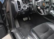 Porsche Cayenne SUV 4,1 l 283 kw