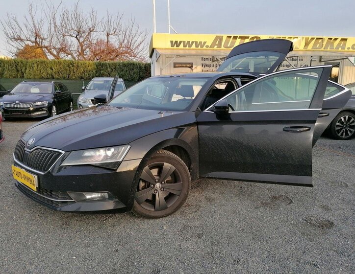 Škoda Superb 1