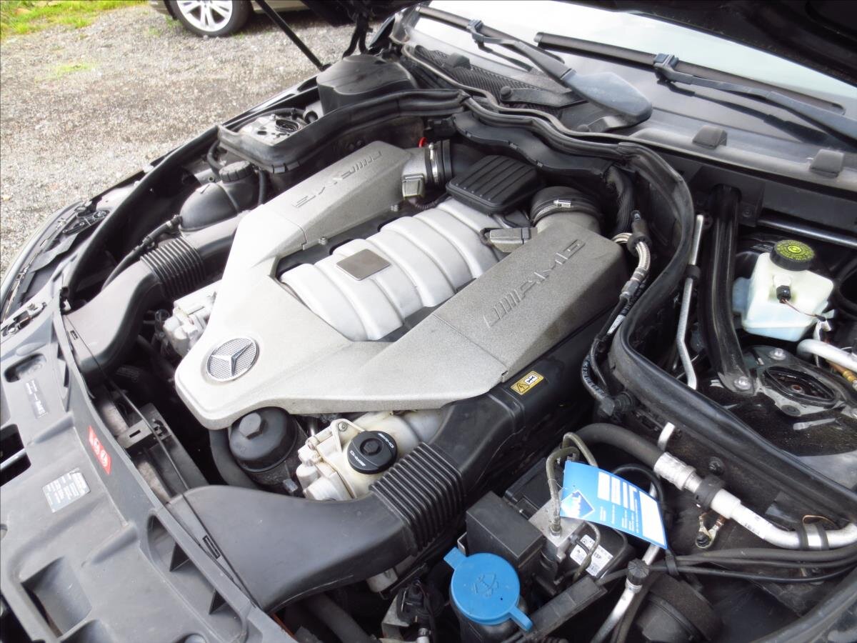 Mercedes-Benz Třídy C Kombi 6,2 l 336 kw