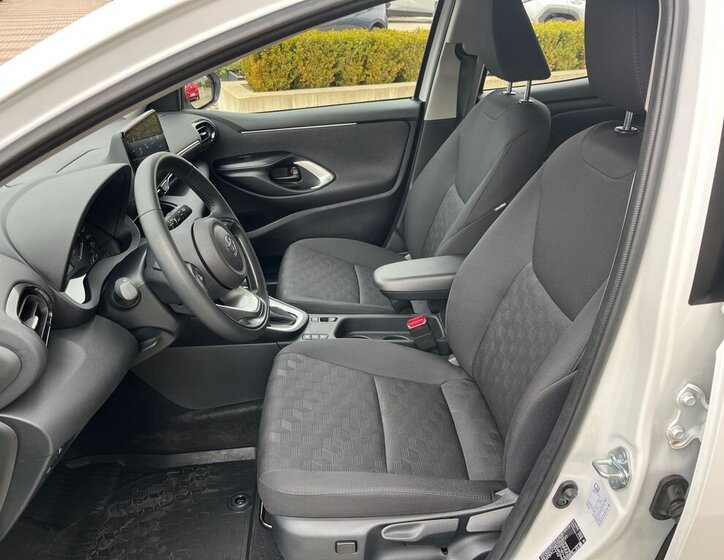 Toyota Yaris Hatchback 1,5 l 68 kw