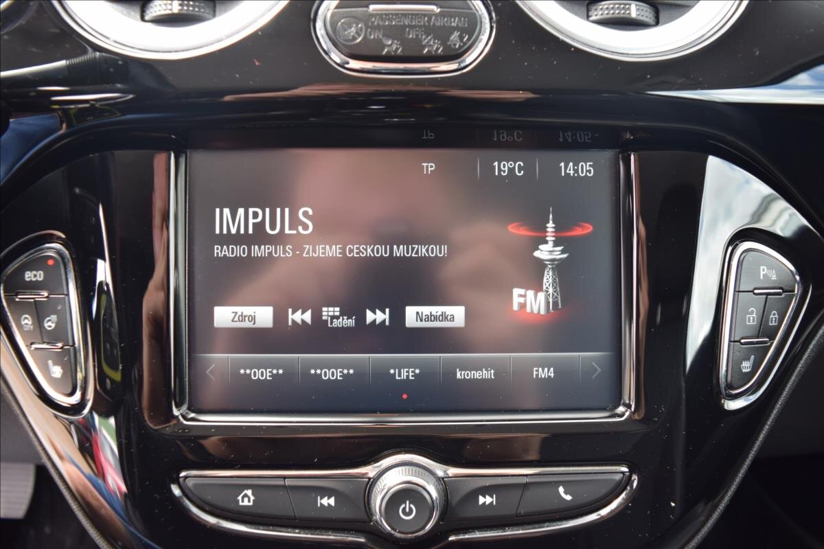 Opel Adam Hatchback 999,0 66 kw