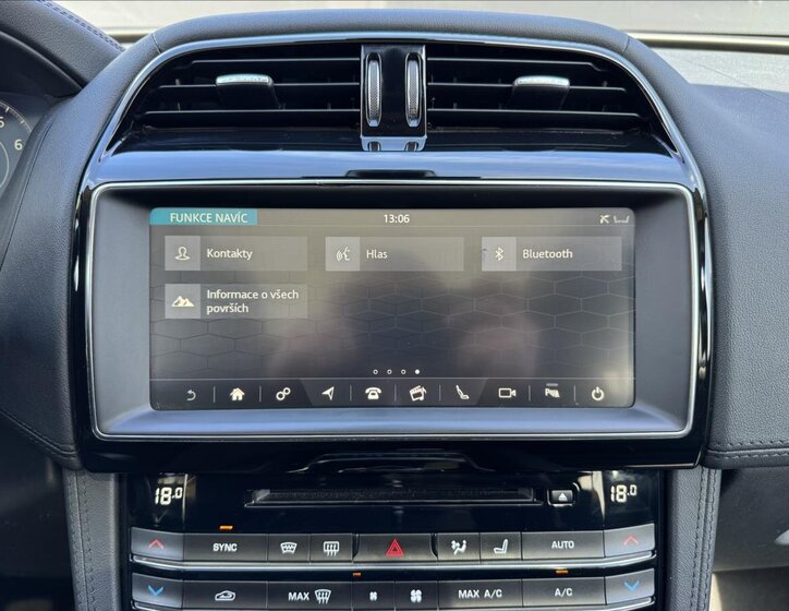 Jaguar F-Pace SUV / Terénní 2,0 l 184 kw