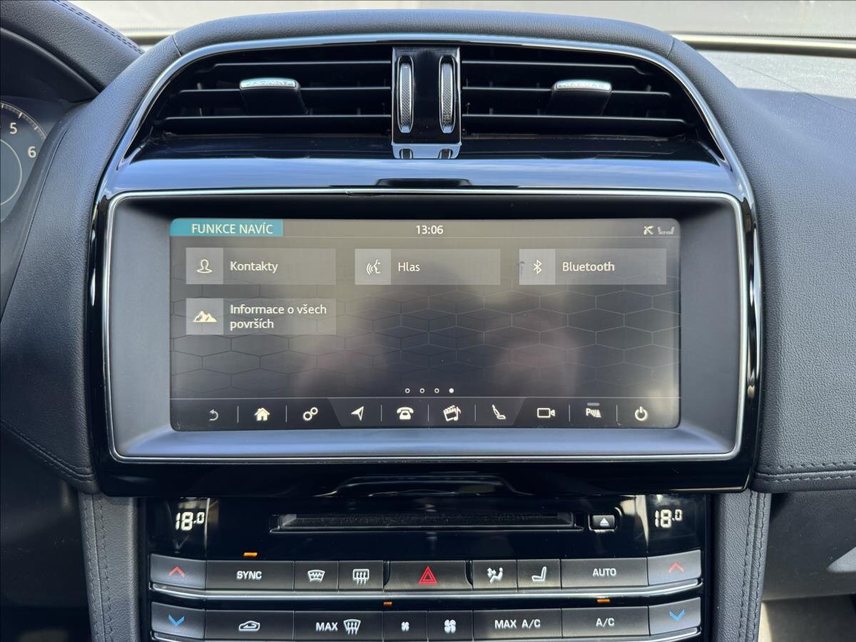 Jaguar F-Pace SUV / Terénní 2,0 l 184 kw