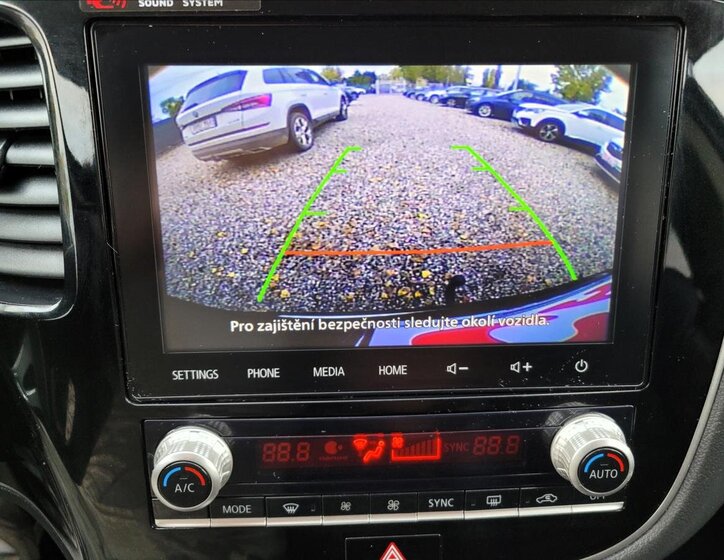 Mitsubishi Outlander 25