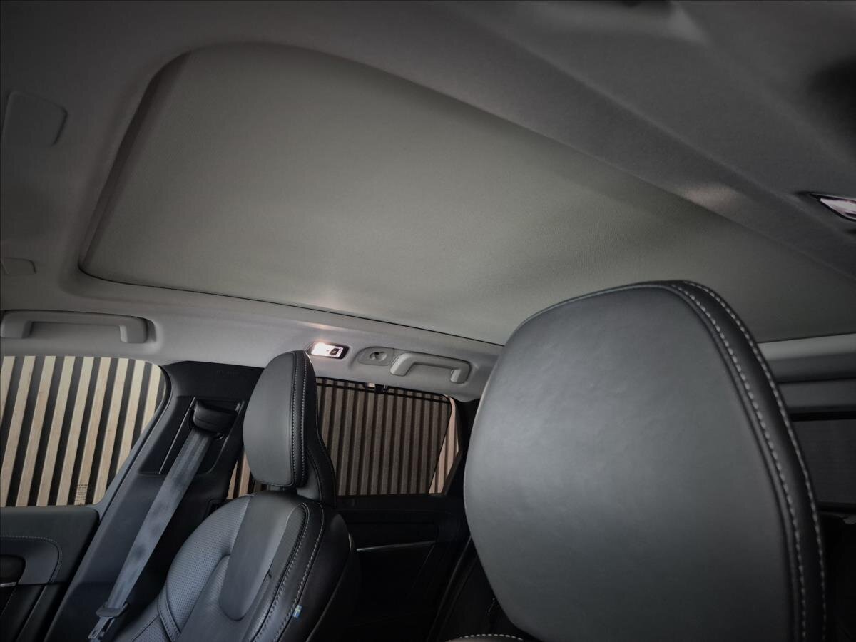 Volvo V90 Kombi 2,0 l 177 kw