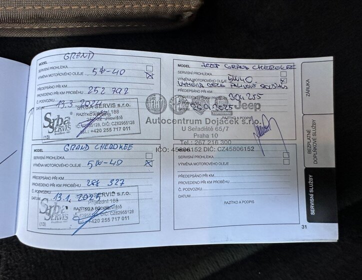 Jeep Grand Cherokee 44