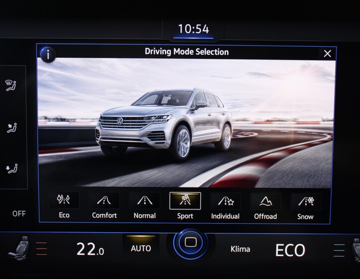 Volkswagen Touareg 32