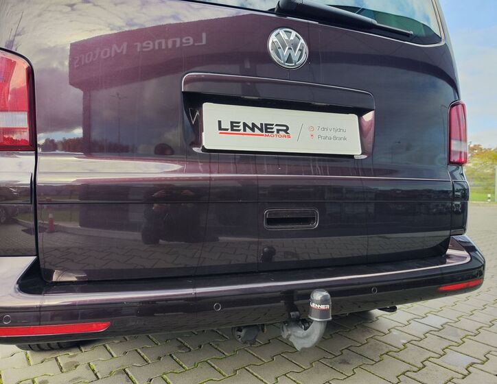 Volkswagen Multivan 10