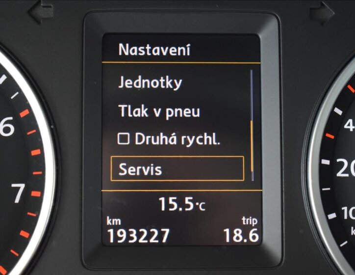 Volkswagen Tiguan SUV / Terénní 1,4 l 90 kw