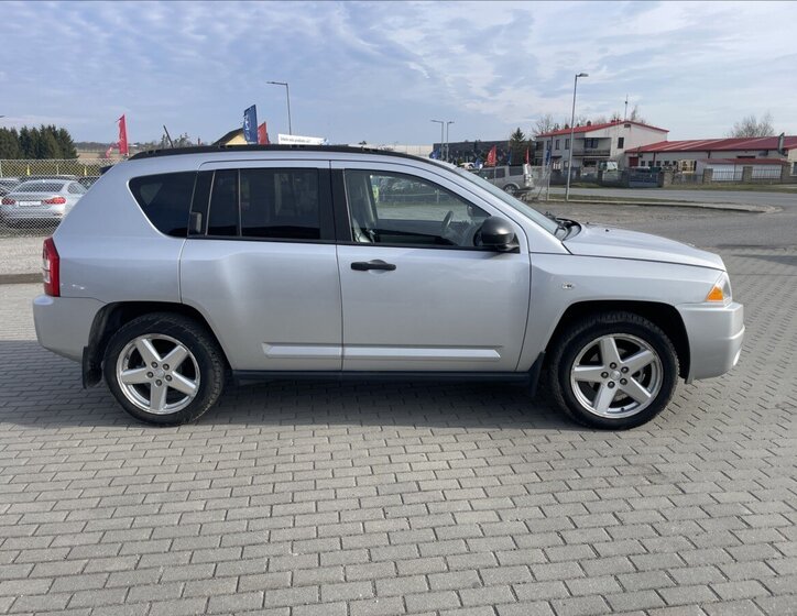 Jeep Compass Kombi 2,0 l 103 kw