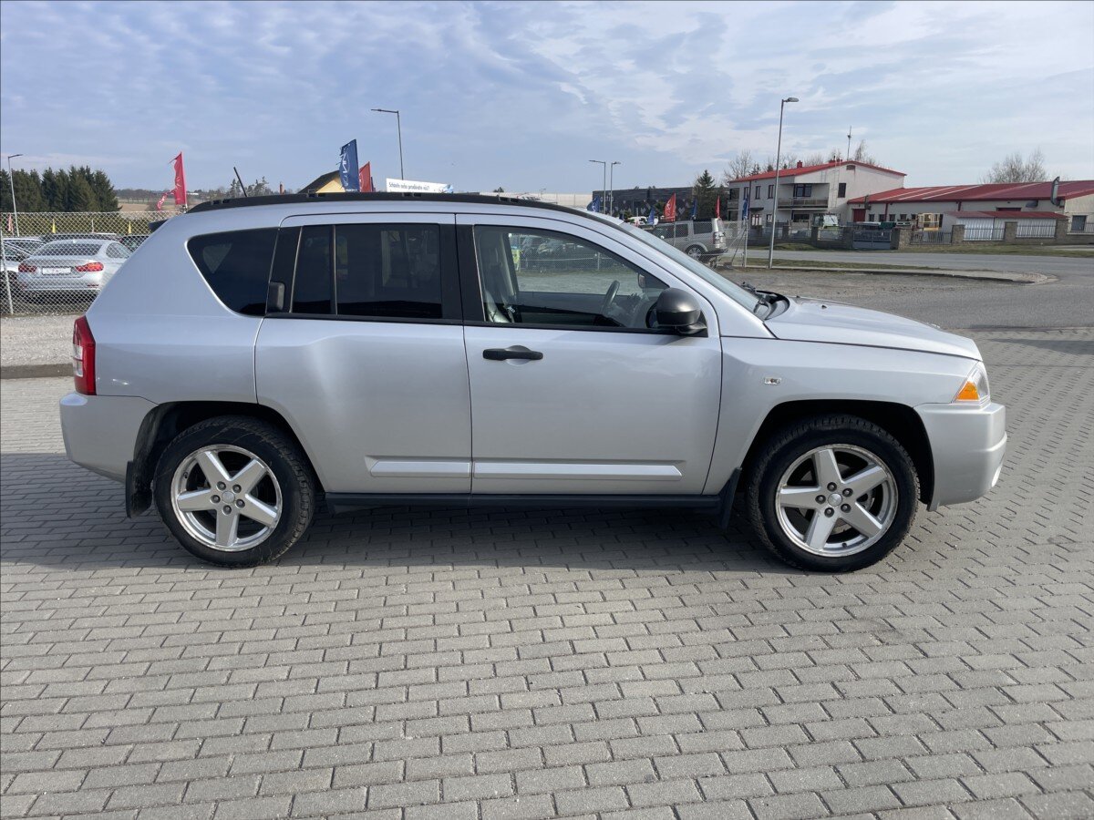 Jeep Compass Kombi 2,0 l 103 kw