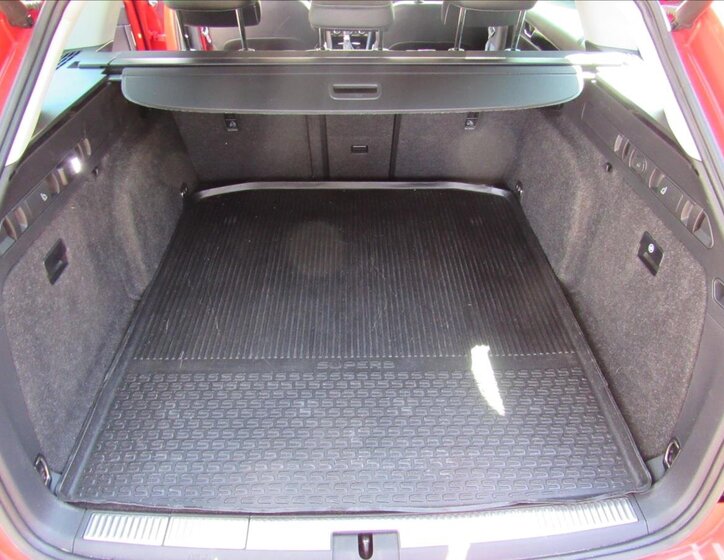 Škoda Superb Kombi 2,0 l 140 kw