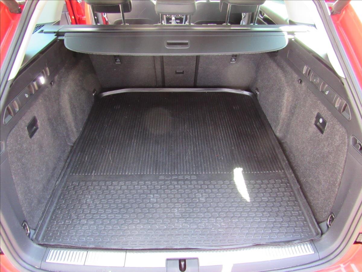 Škoda Superb Kombi 2,0 l 140 kw