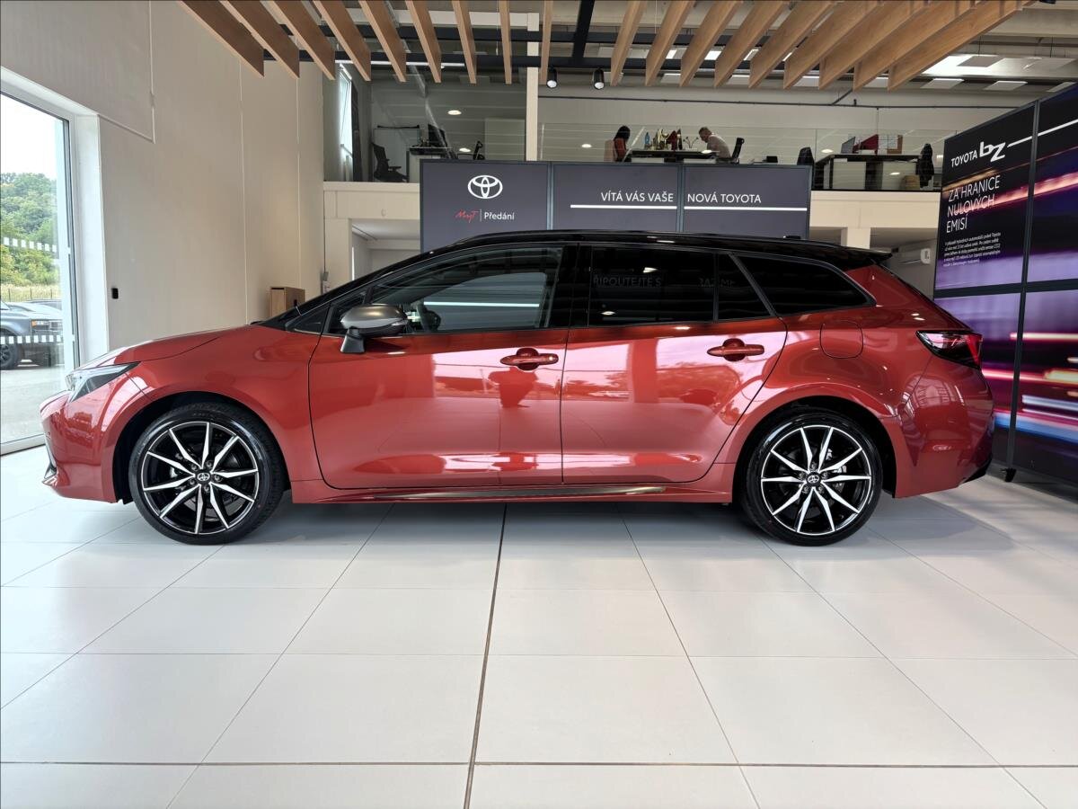 Toyota Corolla Kombi 2,0 l 131 kw