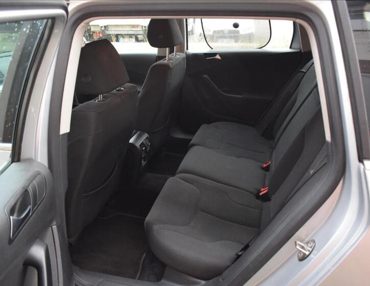 Volkswagen Passat 16