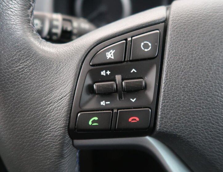 Hyundai Tucson SUV 2,0 l 100 kw