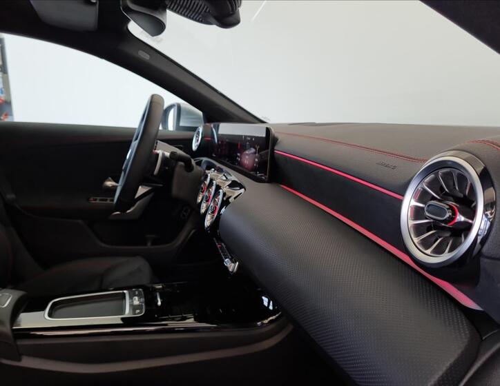 Mercedes-Benz CLA 17