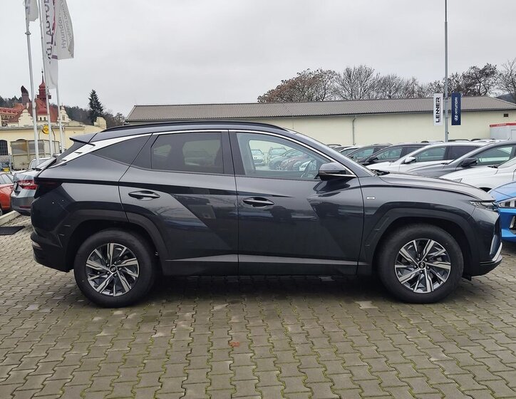 Hyundai Tucson SUV 1,6 l 110 kw