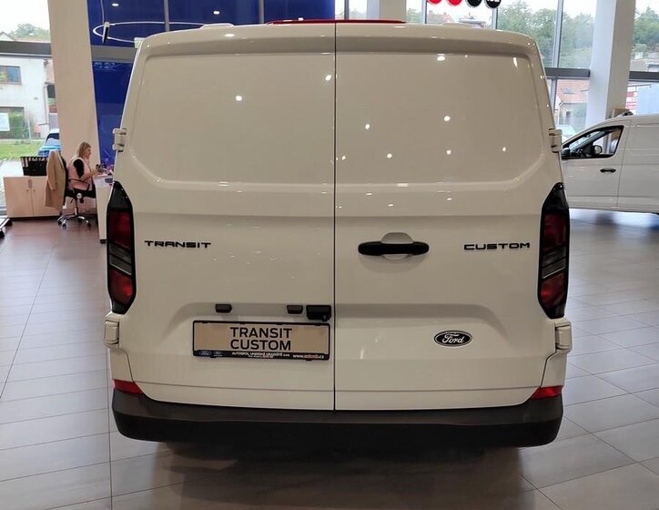 Ford Transit Custom Skříň 2,0 l 100 kw