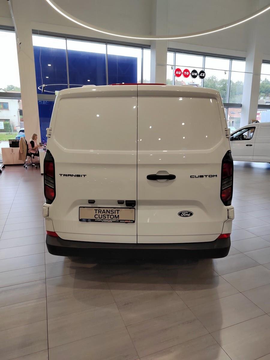 Ford Transit Custom Skříň 2,0 l 100 kw