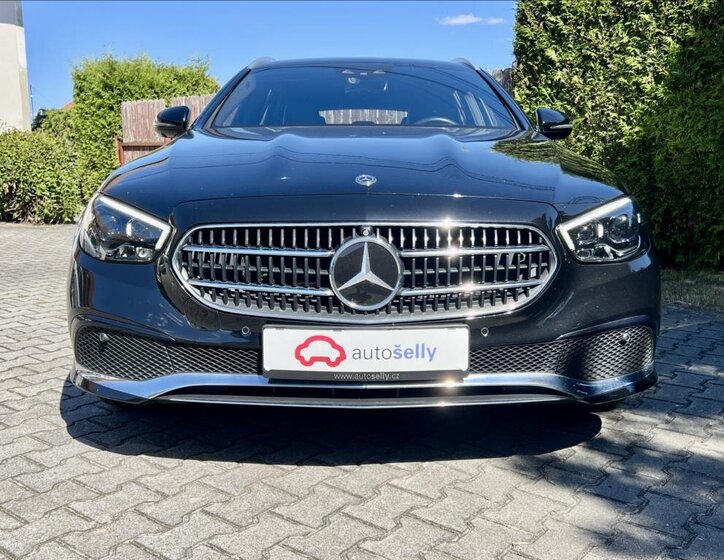 Mercedes-Benz Třídy E Kombi 2,0 l 143 kw