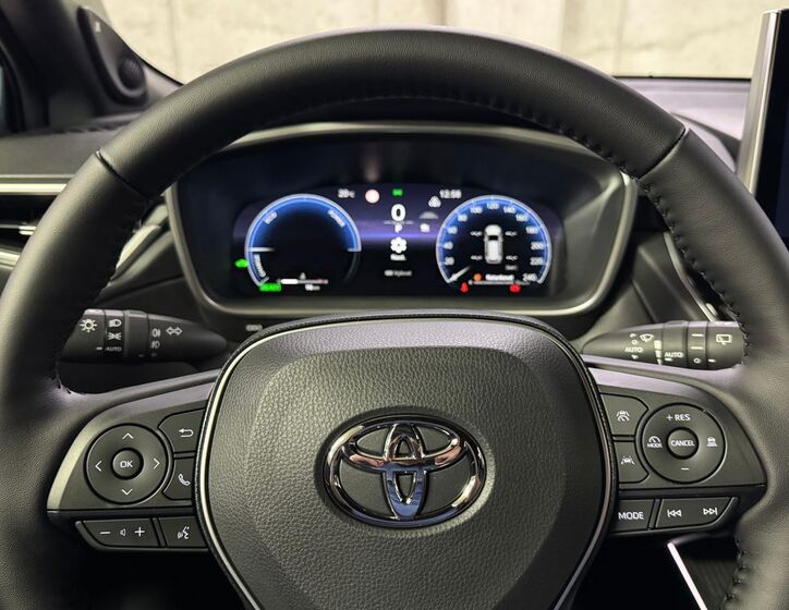 Toyota Corolla Cross 15