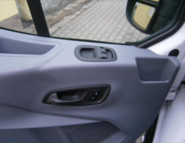 Ford Transit 13