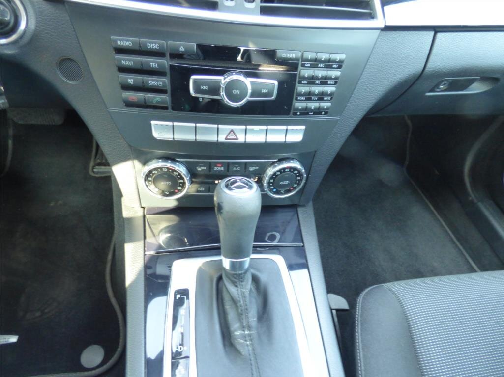 Mercedes-Benz Třídy C Sedan / Limuzína 2,1 l 88 kw
