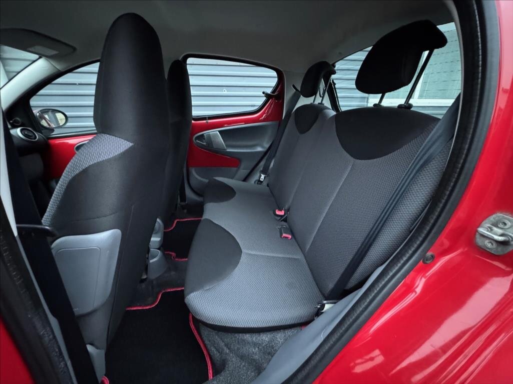 Toyota Aygo Hatchback 998,0 50 kw