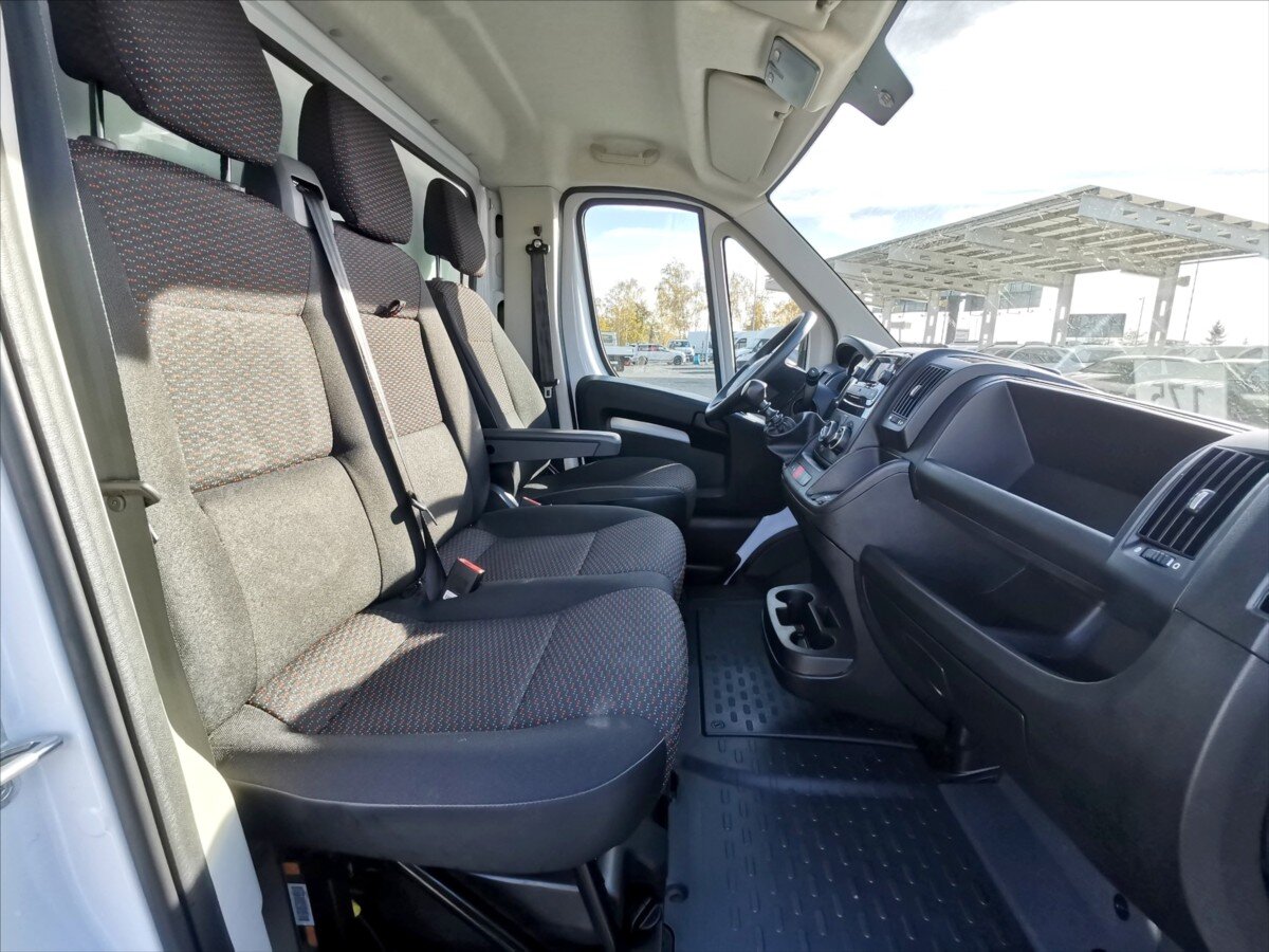 Opel Movano Skříň 2,2 l 103 kw