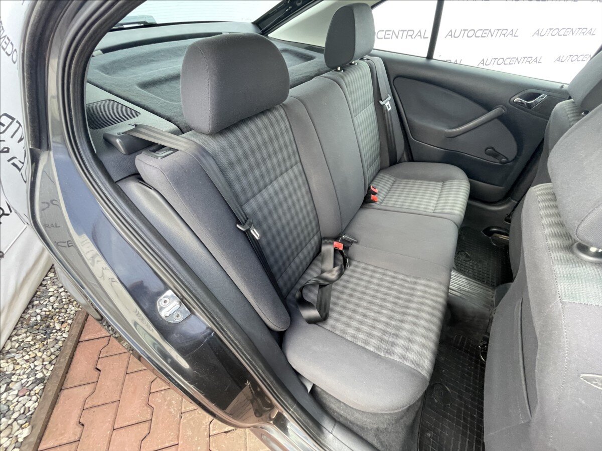 Škoda Octavia Sedan / Limuzína 1,6 l 75 kw