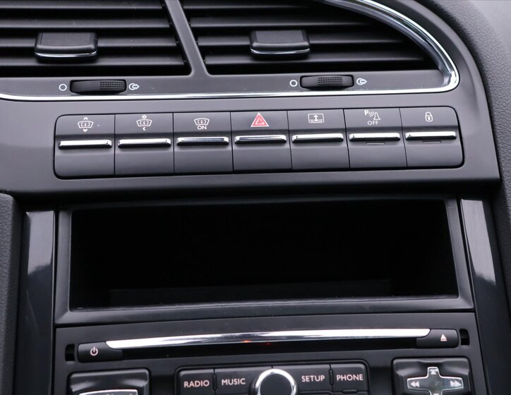 Peugeot 5008 MPV 1,6 l 88 kw