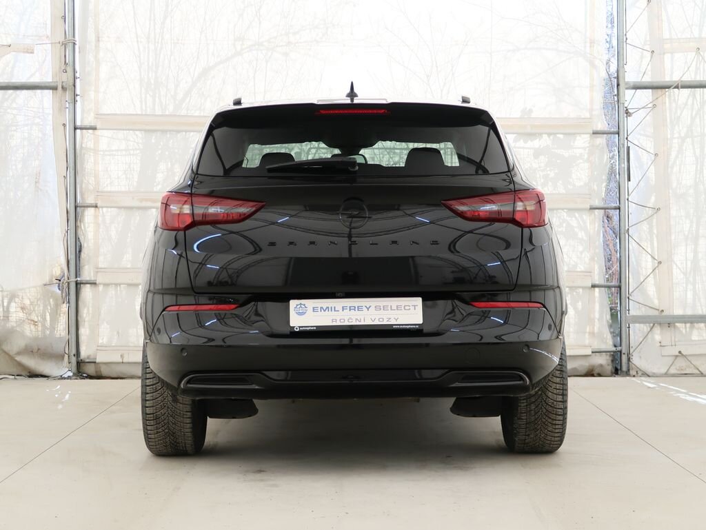 Opel Grandland SUV 1,2 l 96 kw