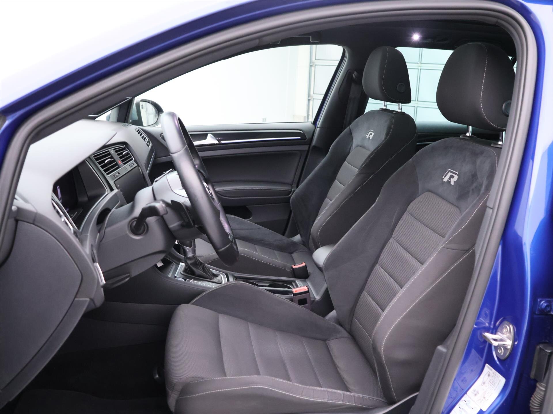 Volkswagen Golf Kombi 2,0 l 228 kw