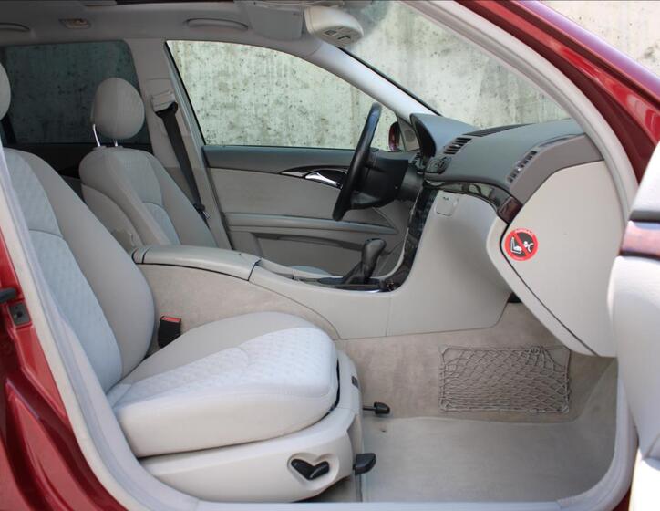 Mercedes-Benz Třídy E 24