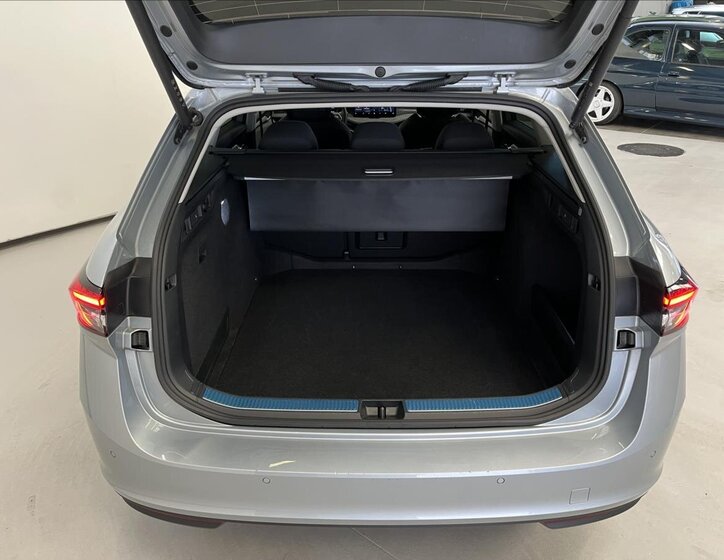 Škoda Superb Kombi 2,0 l 110 kw