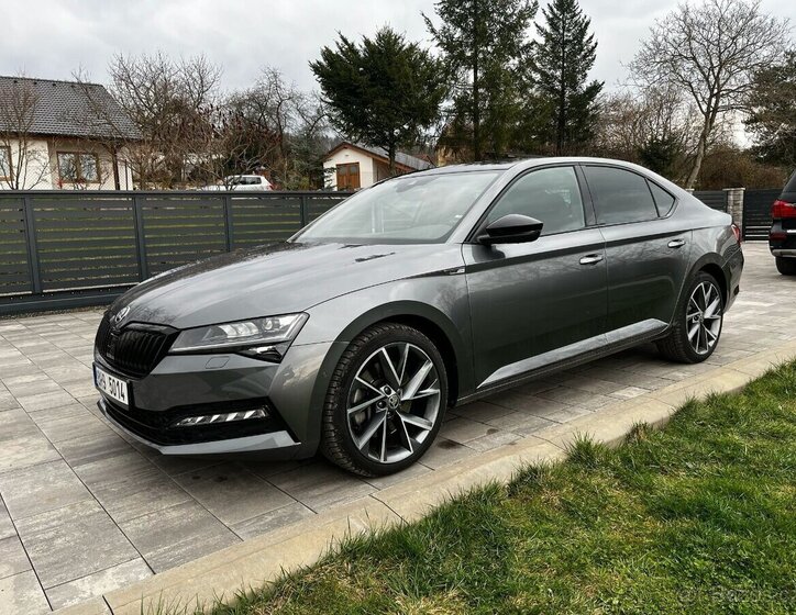 Škoda Superb Sedan / Limuzína 2,0 l 206 kw
