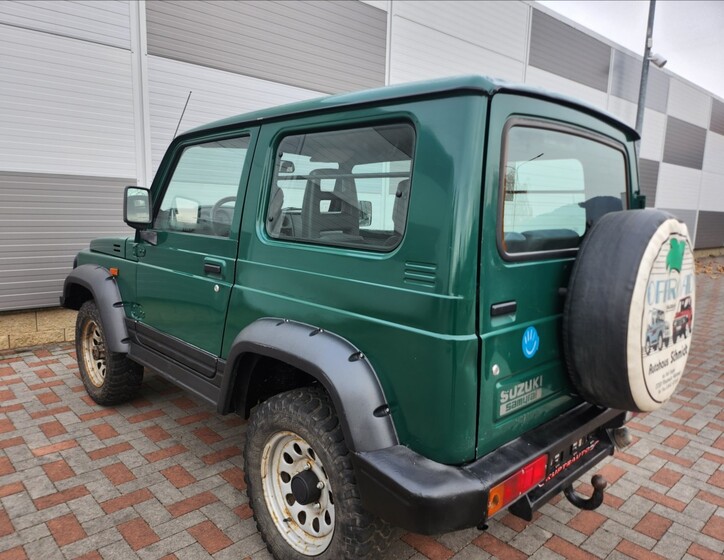 Suzuki Samurai 5