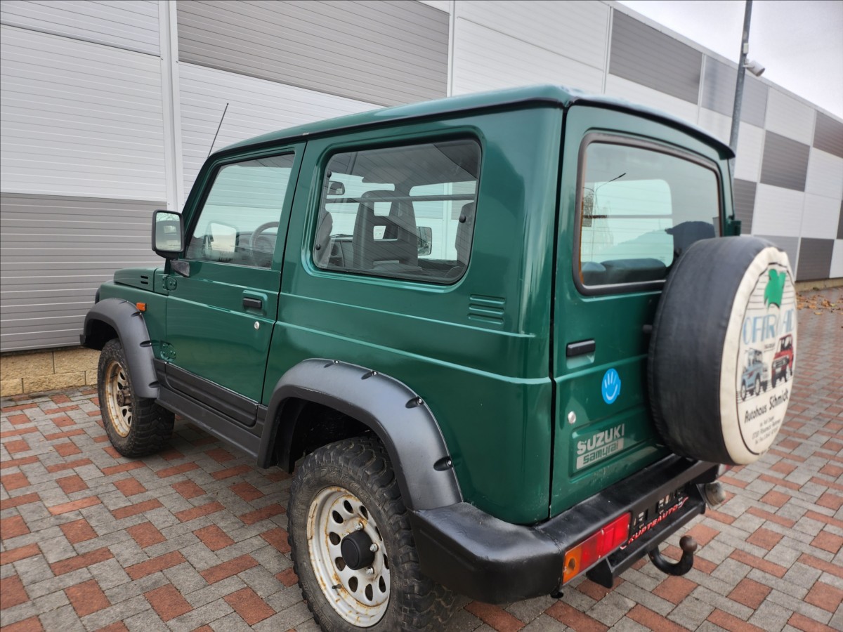 Suzuki Samurai