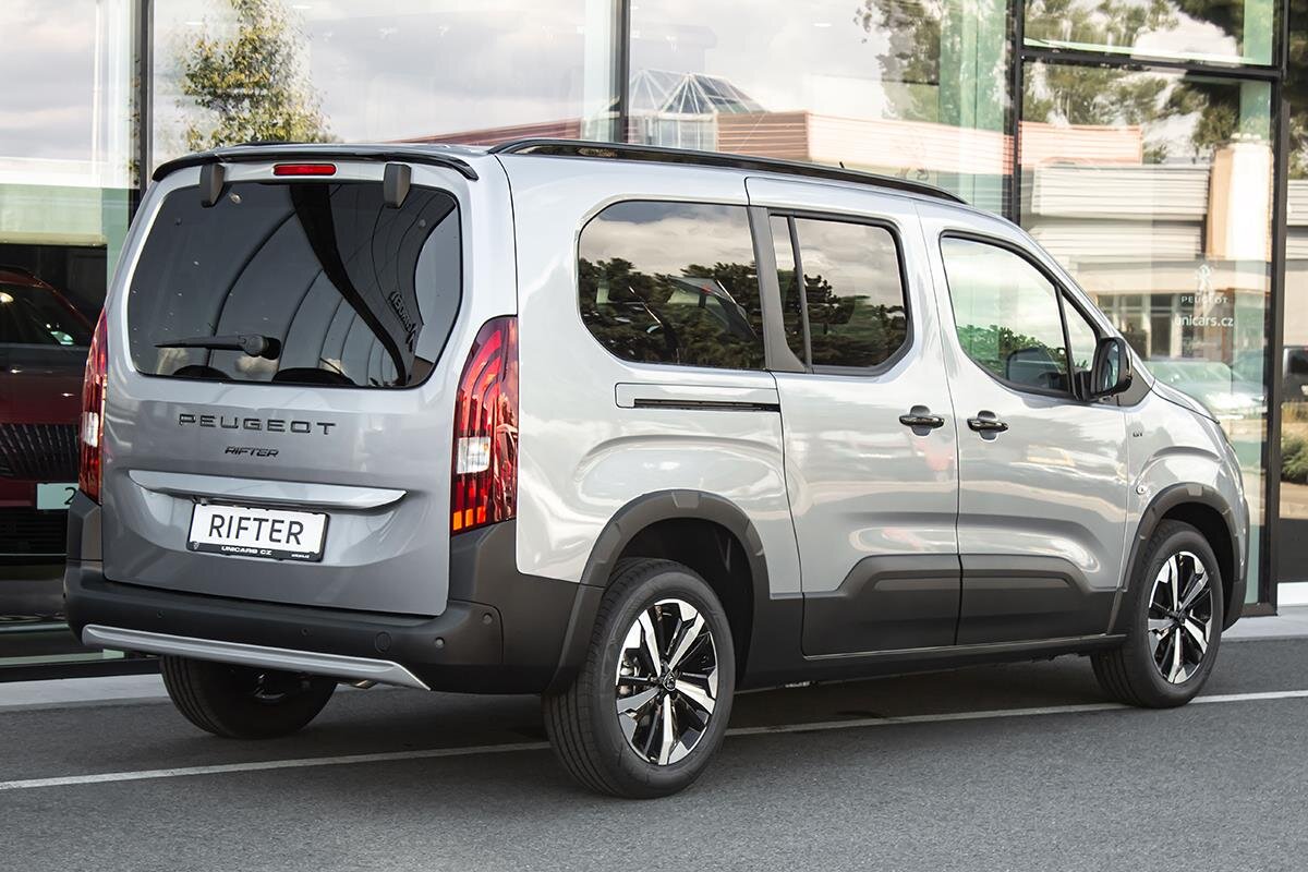 Peugeot Rifter MPV 1,5 l 96 kw