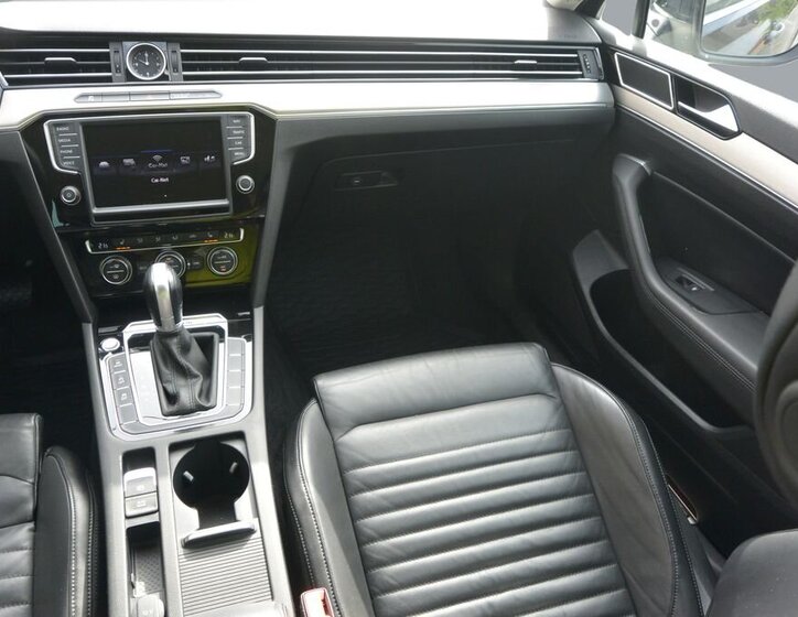 Volkswagen Passat Kombi 2,0 l 176 kw