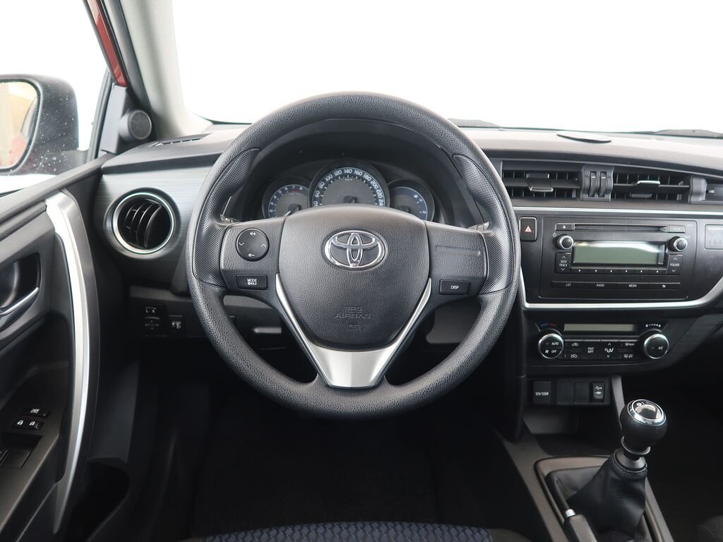 Toyota Auris Kombi 1,6 l 97 kw
