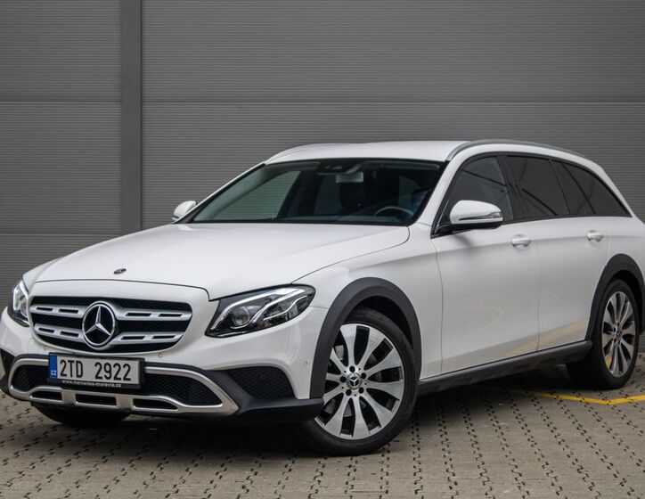 Mercedes-Benz Třídy E 1