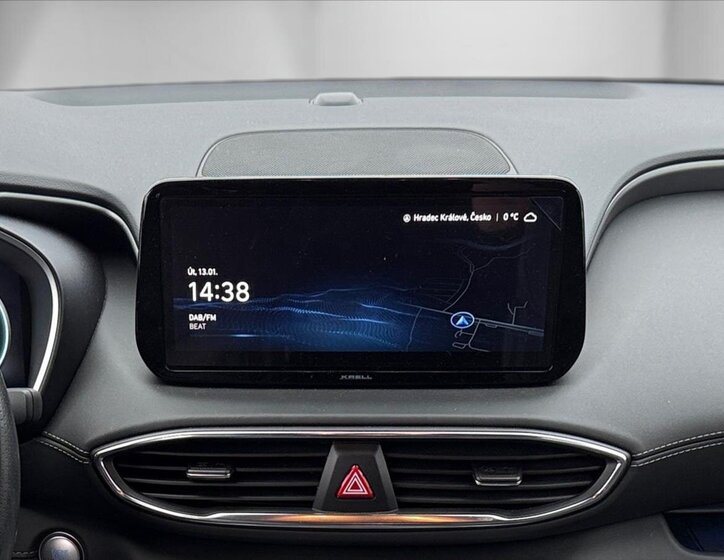 Hyundai Santa Fe SUV 1,6 l 195 kw