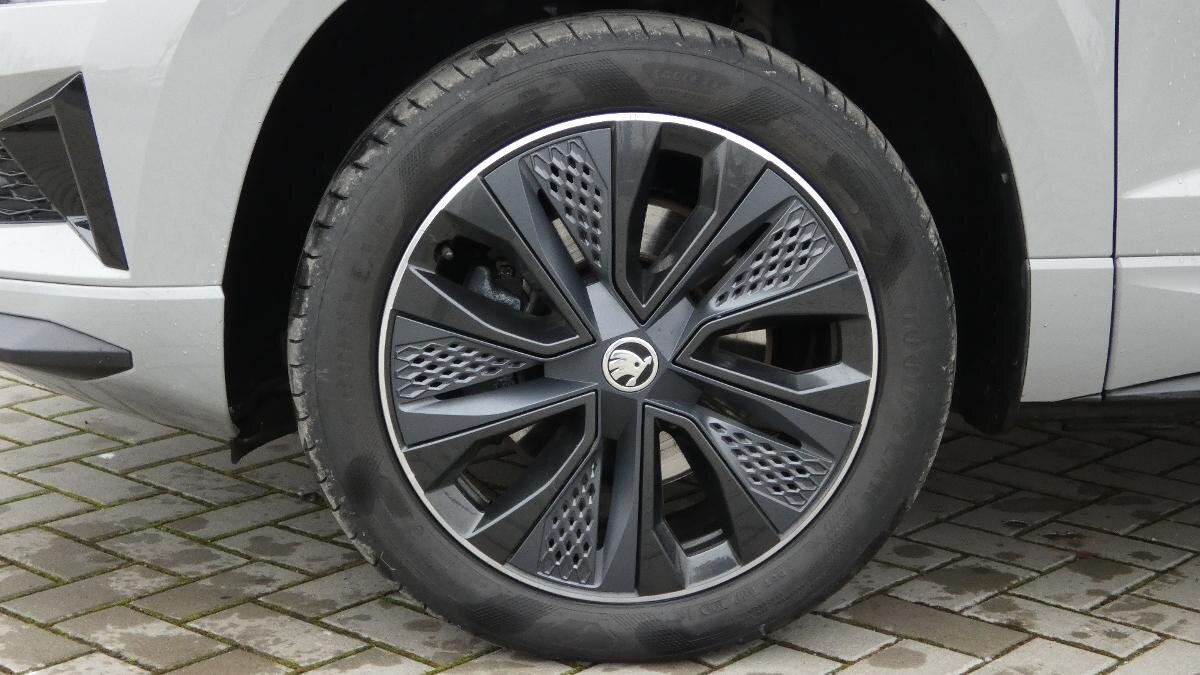 Škoda Karoq SUV 1,5 l 110 kw