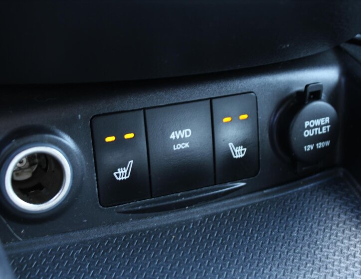 Hyundai Santa Fe SUV / Terénní 2,2 l 114 kw