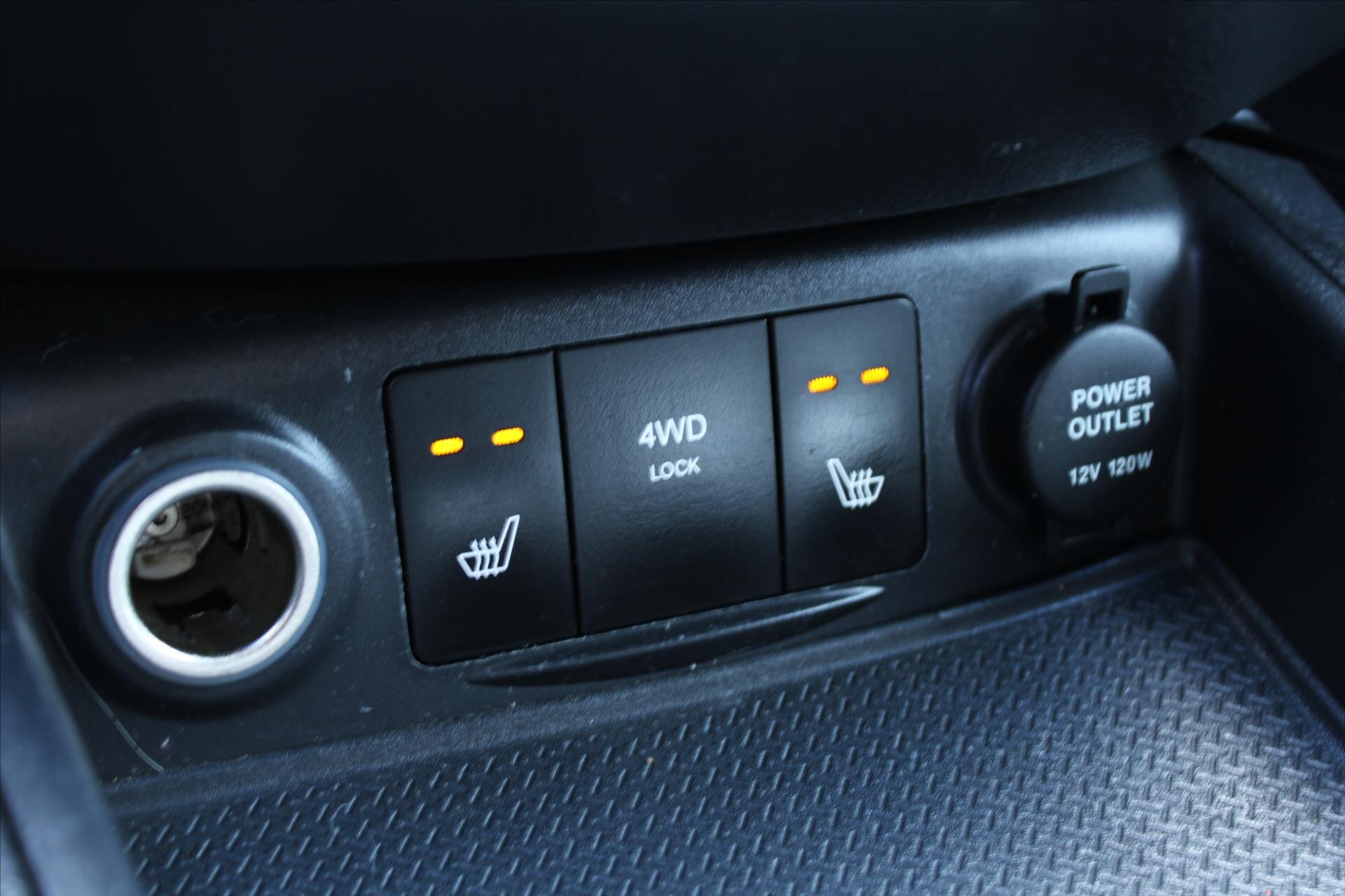 Hyundai Santa Fe SUV / Terénní 2,2 l 114 kw