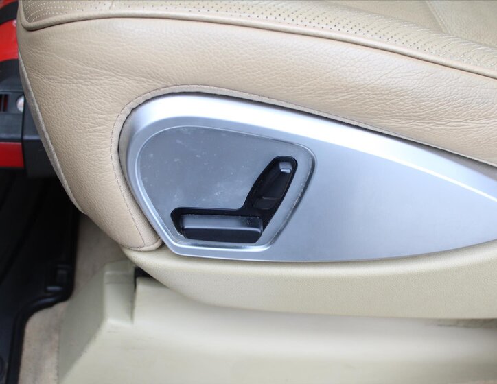 Mercedes-Benz Třídy M SUV / Terénní 3,0 l 165 kw