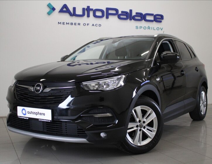 Opel Grandland X SUV / Terénní 1,2 l 96 kw